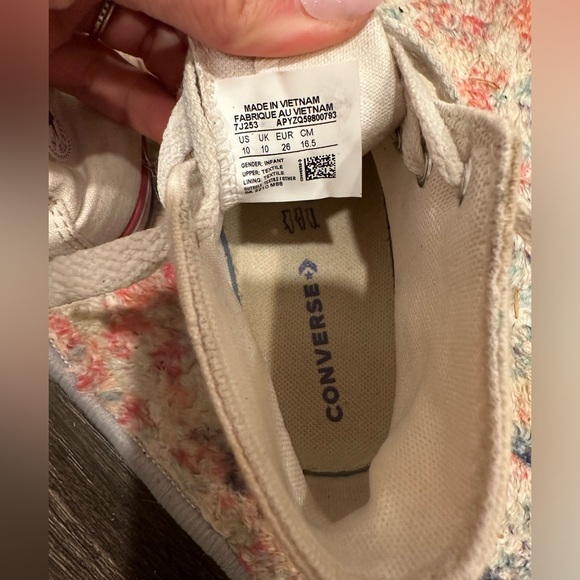 Kids Size 10C High Top All Star White Converse Shoes - Picture 3 of 7